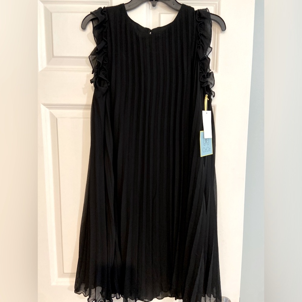 CeCe Pleated black dress - Medium